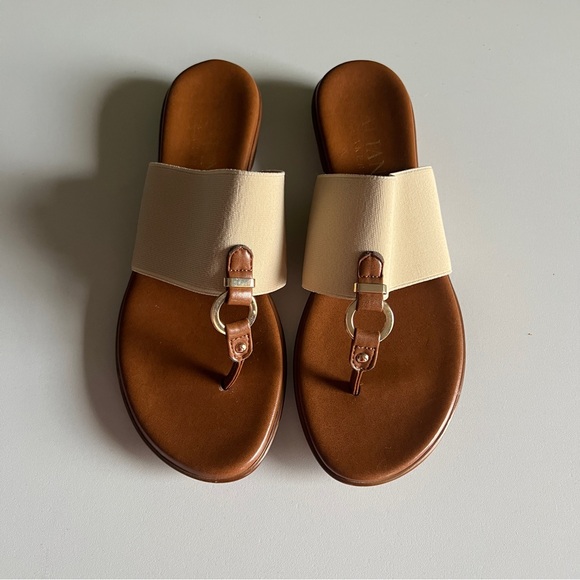 Italian Shoemakers Thong Sandal - Picture 2 of 11